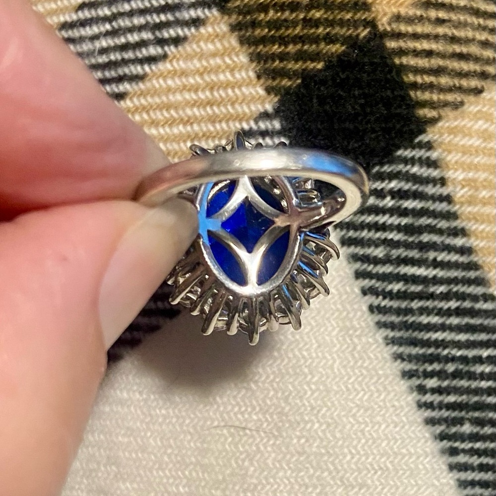 Princess Kate inspired ring 💙 - Picture 5 of 6
